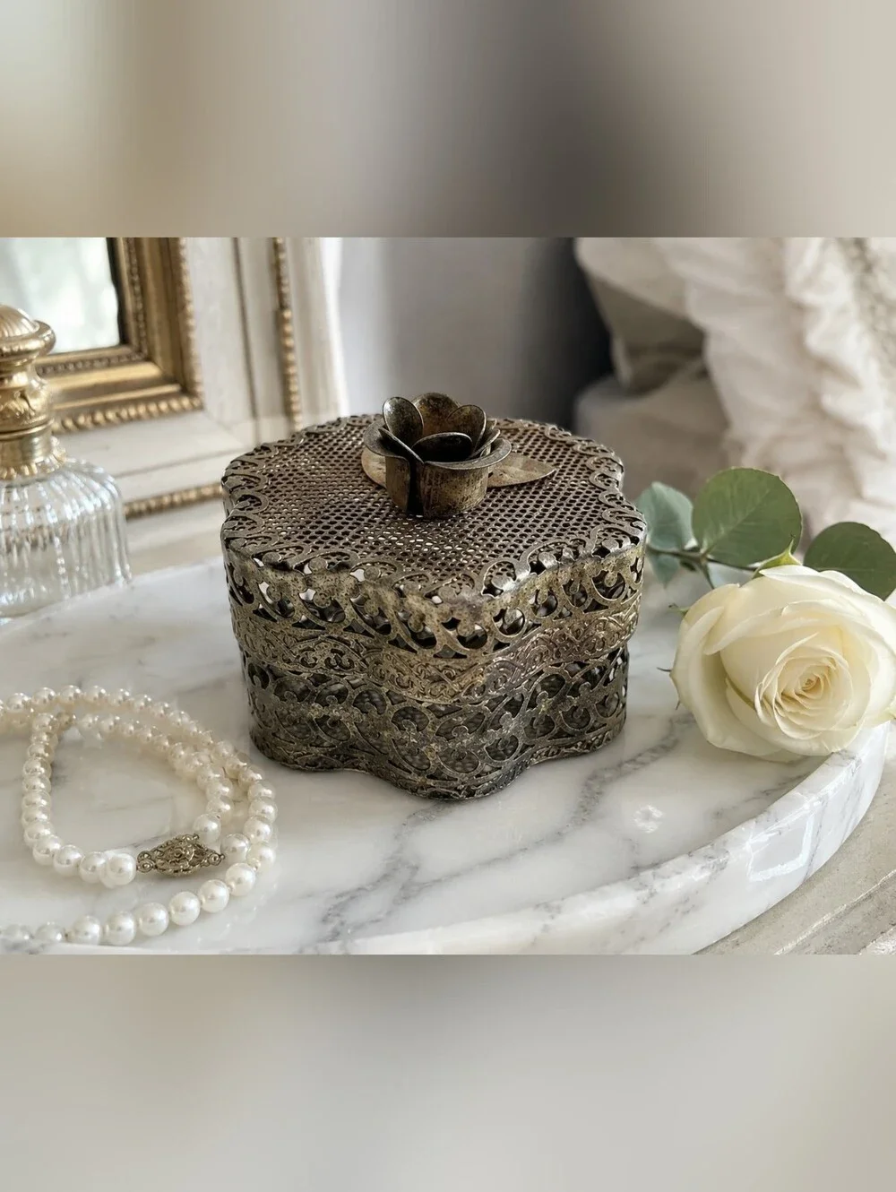 Vintage Silver Tone Filigree Trinket Box Floral Rose Lid Small Jewelry Keepsake